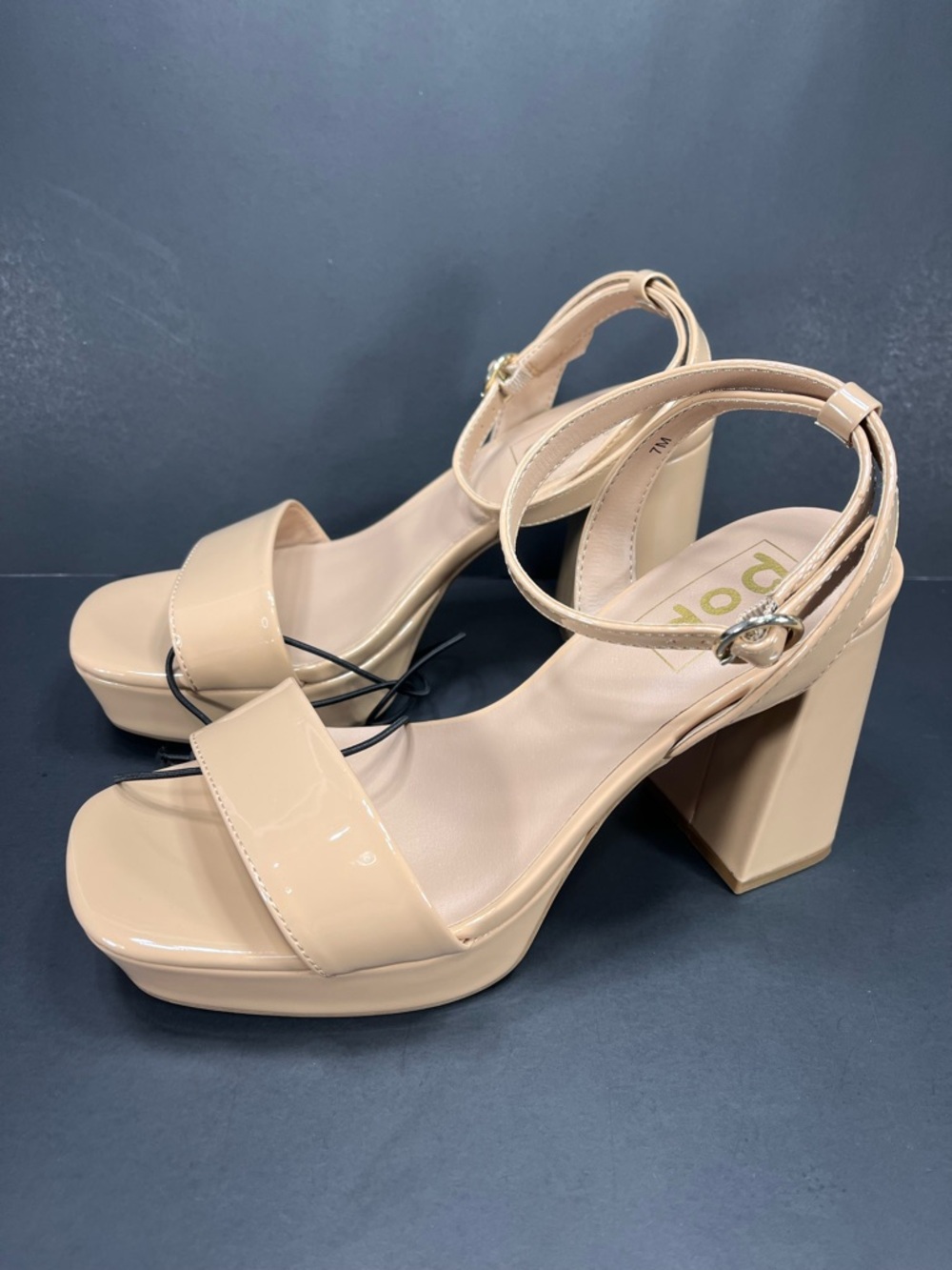 pop Patent Platform Block Heel Sandals in Nude size 7 new in box - Picture 3 of 6